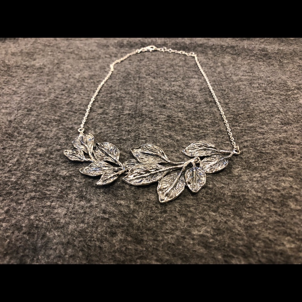 Leaf statement necklace